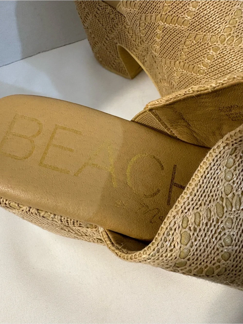 Beach by Matisse platform heel sandals camel chunky block heel women’s  size 9M